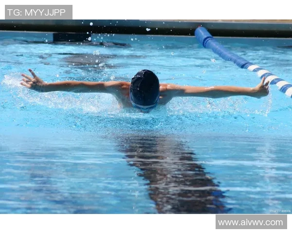 蝶泳高效训练技巧与动作优化方法全面解析 蝶泳高效训练技巧与动作优化方法全面解析