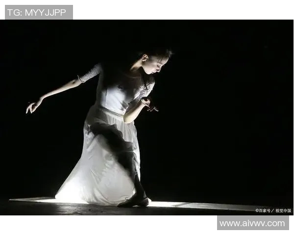 在舞动人生中绽放光彩周静的街舞故事与梦想追寻