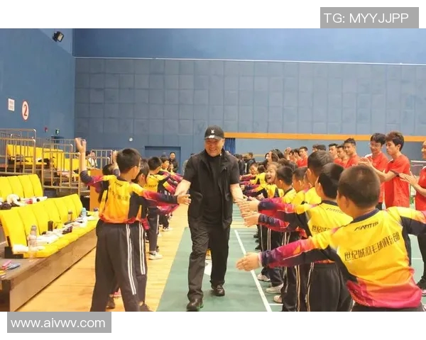 广州羽毛球队控制策略解析与发展前景探讨